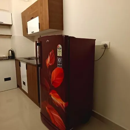 Lavender Airport Suite Nedumbassery Room photo