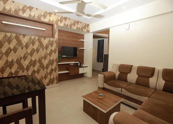 Lavender Airport Suite